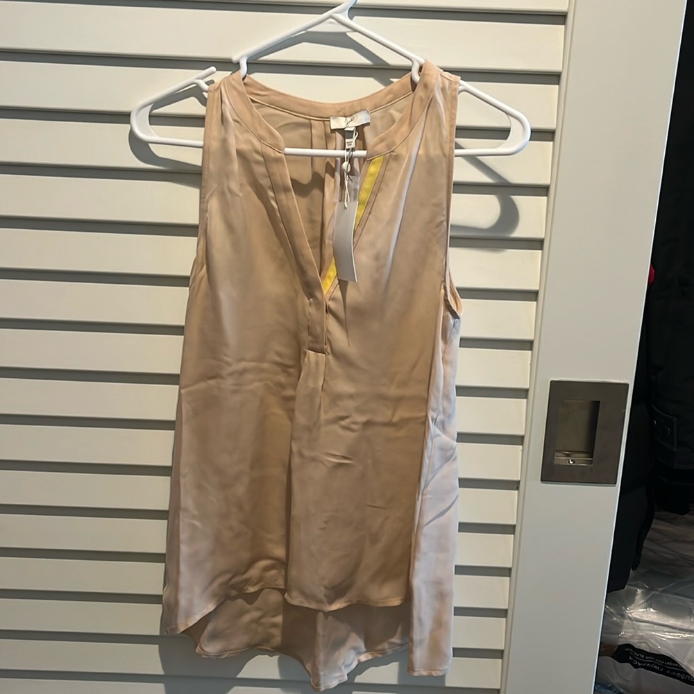 JOIE. NWT Sleeveless tan blouse with yellow stripe. Xs
